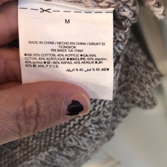 Old Navy Sweater - Picture 4 of 4